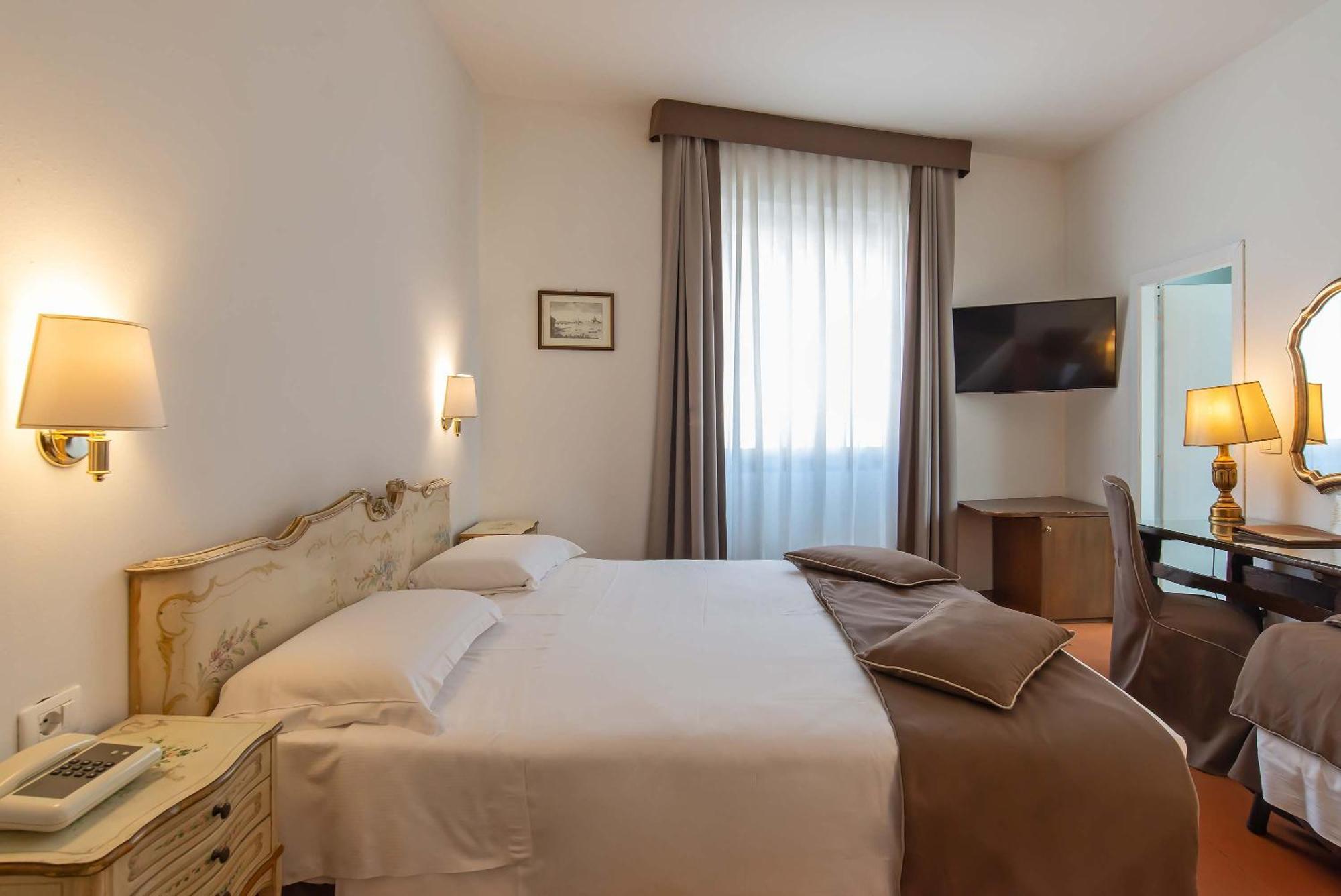 Hotel Machiavelli Palace Florence Exterior photo