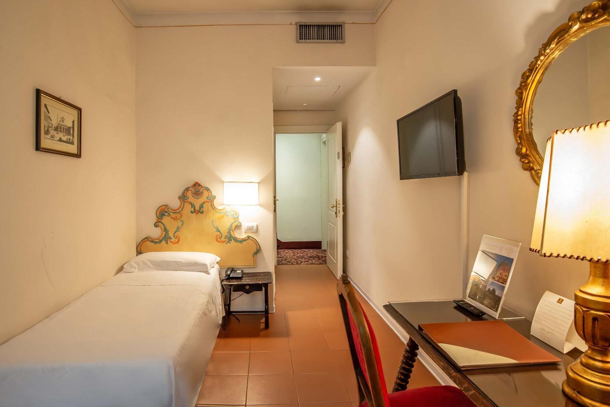 Hotel Machiavelli Palace Florence Exterior photo